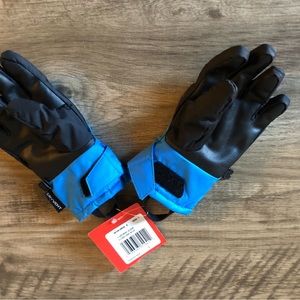North face youth snow gloves